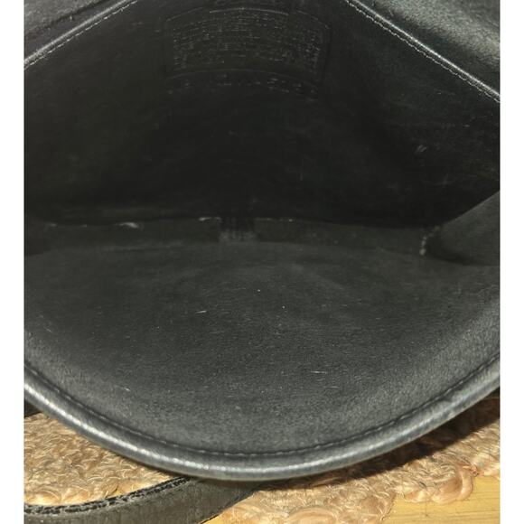 Coach Vintage Black Station Leather Ladies Purse - Picture 7 of 11